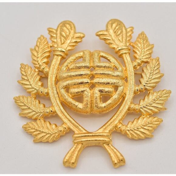 Givenchy Vintage Logo Pin Brooch Brushed Gold 4G Laurel Leaf Chunky Signed BinBA - Picture 2 of 12